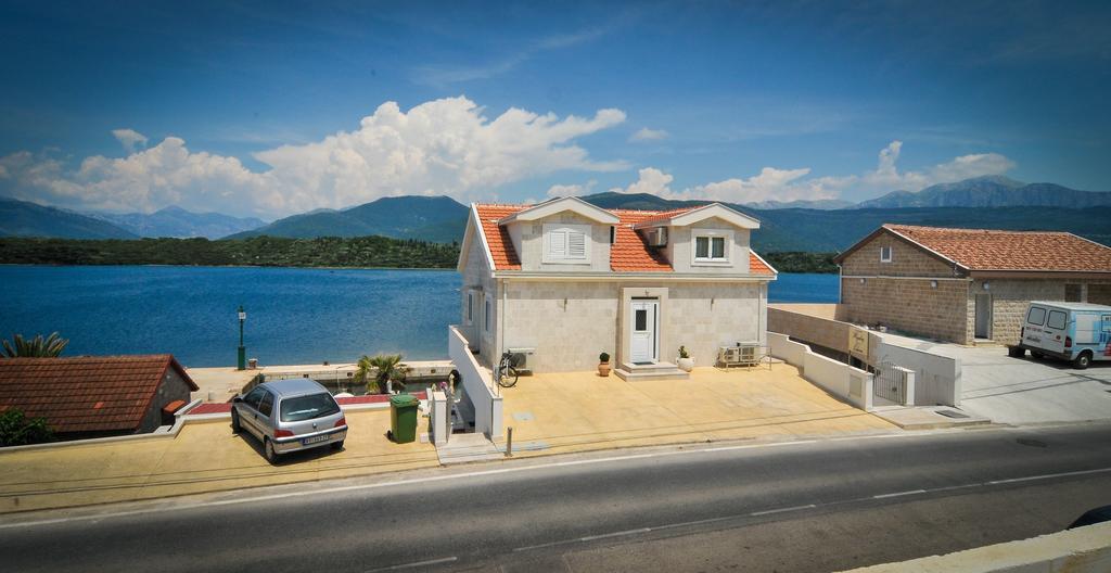 Apartments Zukovac Tivat Eksteriør billede